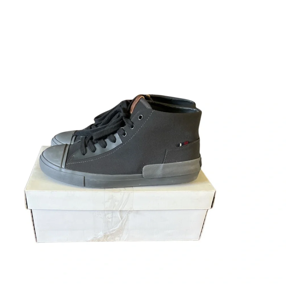 Ben Sherman Jim Chukka Boots